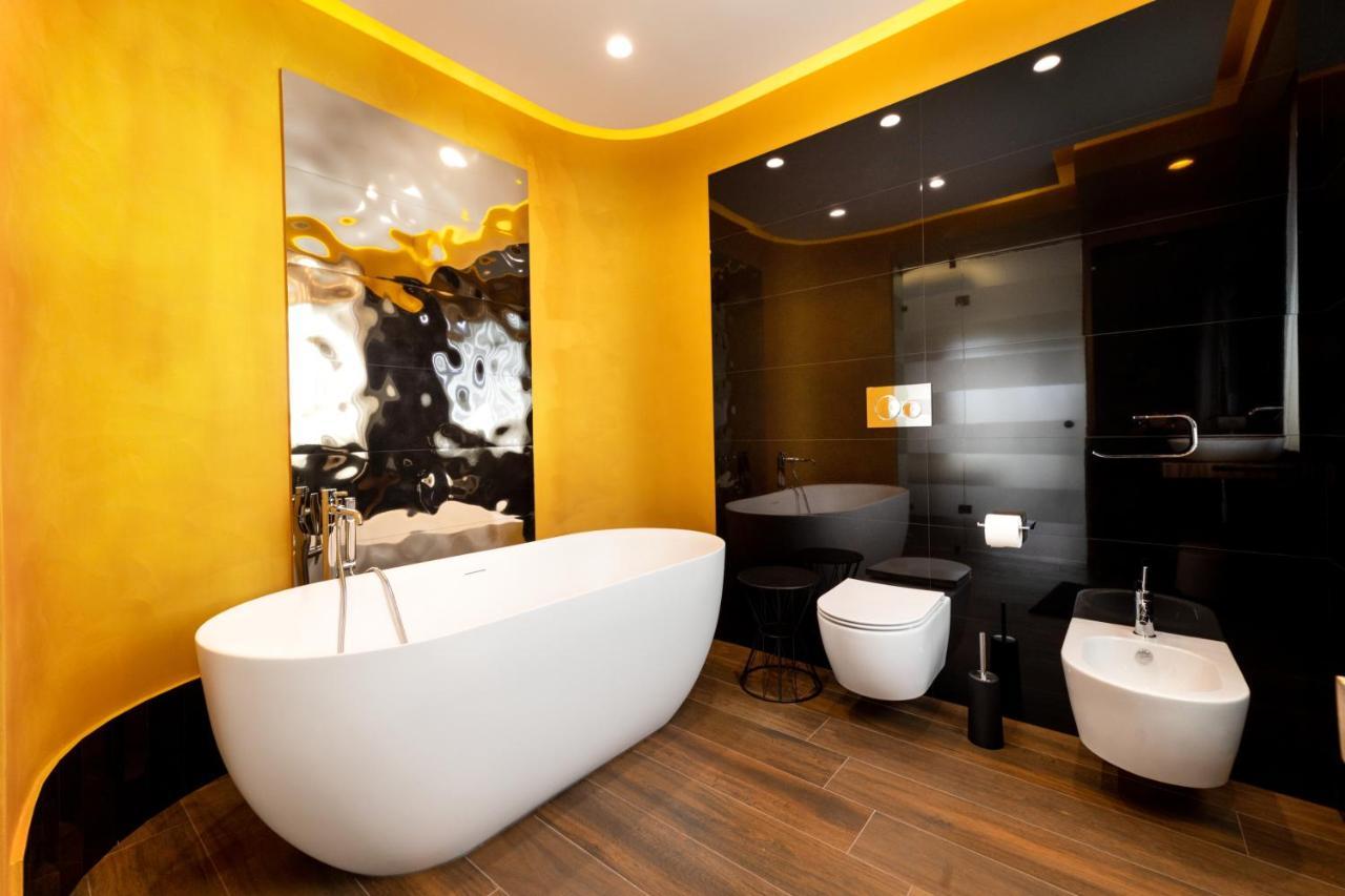 אסראלה Zaffiro Lavico Rooms Etna Nature Sea מראה חיצוני תמונה